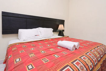 Reddoorz @ Poppies Lane 1 Hotel Kuta Lombok Buitenkant foto