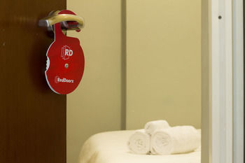 Reddoorz @ Poppies Lane 1 Hotel Kuta Lombok Buitenkant foto
